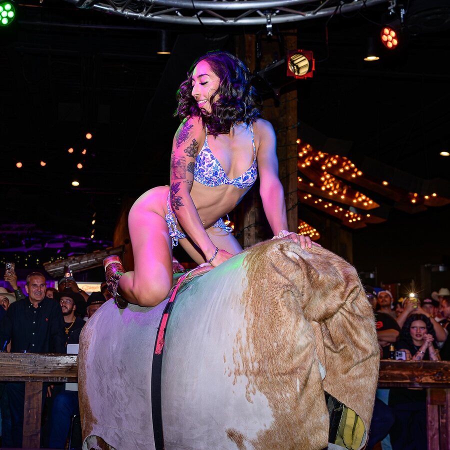 Stoney's Rockin' Country gallery photo